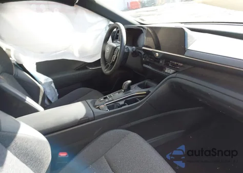 2023 Toyota Crown Xle z USA, uszkodzony, nr VIN JTDAAAAF9P3016054